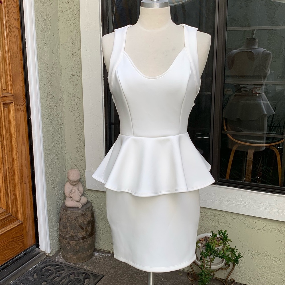 FOREIGN EXCHANGE Womens Party Dress Size Small